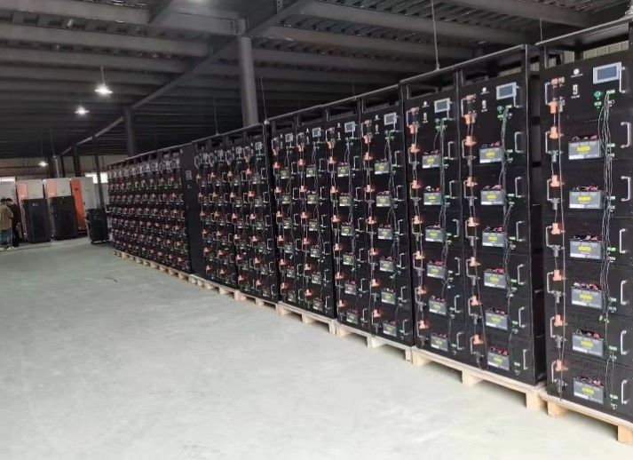 ESS 10 Anos Tempo de vida Bateria exterior 1MWh 5MWh 10MWh 20ft 40ft Container Bateria solar Sistema de armazenamento de energia
